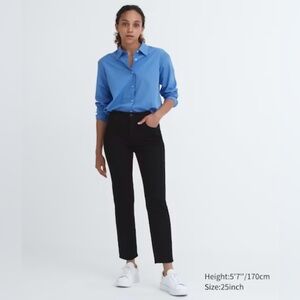 Uniqlo Slim Straight Jeans in black size 30